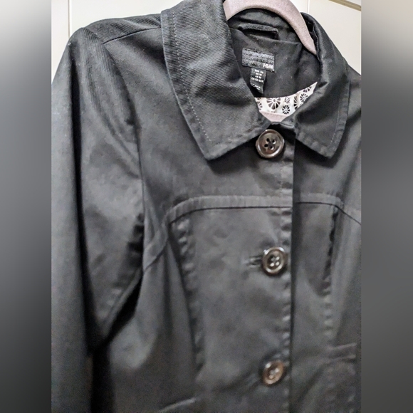 H&M, Casual Trench Coat, Fully lined, Side Pockets, Black, Size 10. - Picture 4 of 10